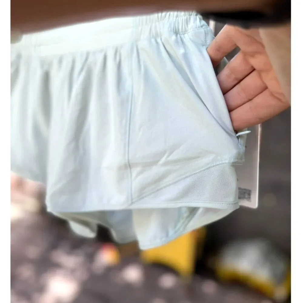 NWT Lululemon Ocean Air Hotty Hot Low Rise Short 2.5